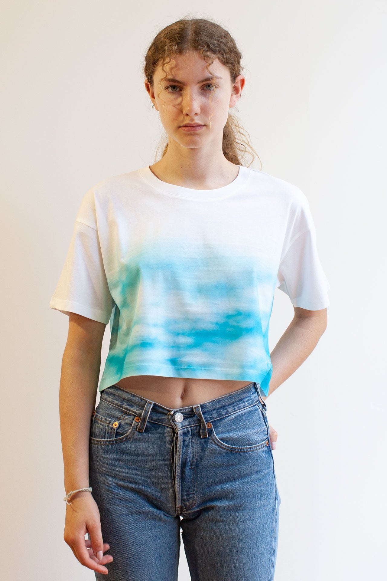 CLOUD9 - Women's cropped loose fit t-shirt - BLOW London
