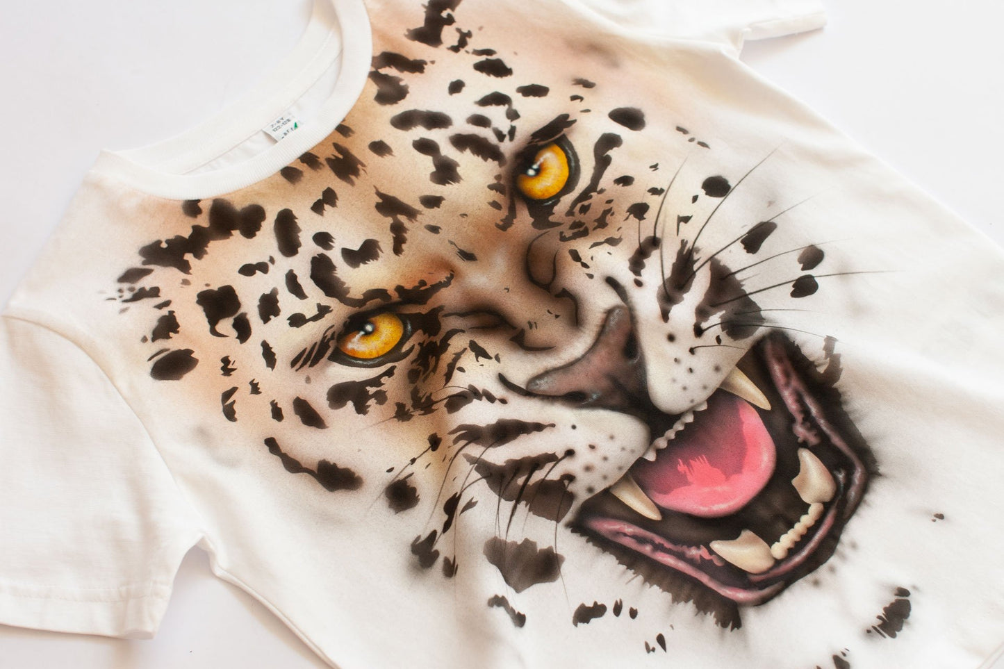 AMUR - Kids premium short sleeve t-shirt - BLOW London