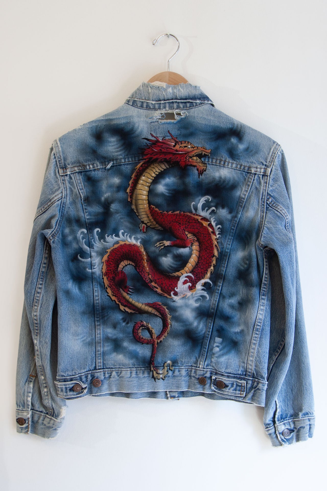 STORM DRAGON - Upcycled women's Levi's denim jacket