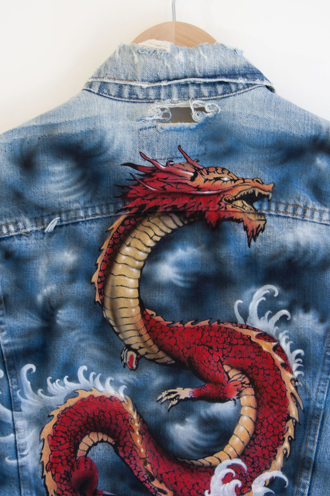 STORM DRAGON - Upcycled women's Levi's denim jacket