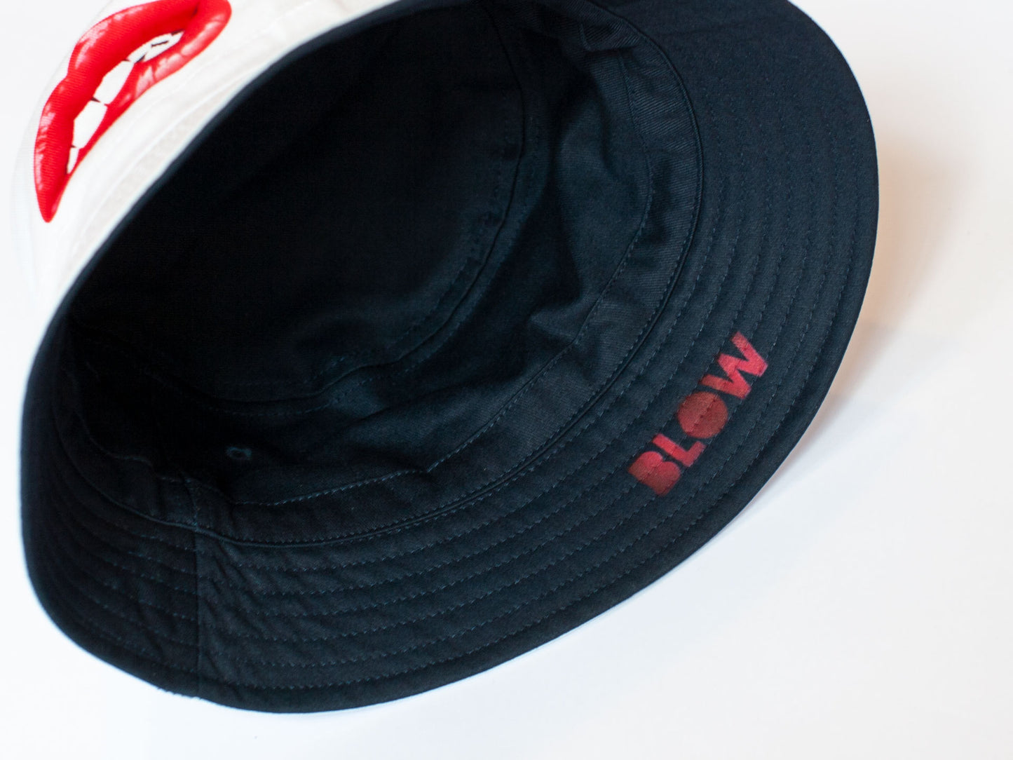 FLIRT - Reversible bucket hat