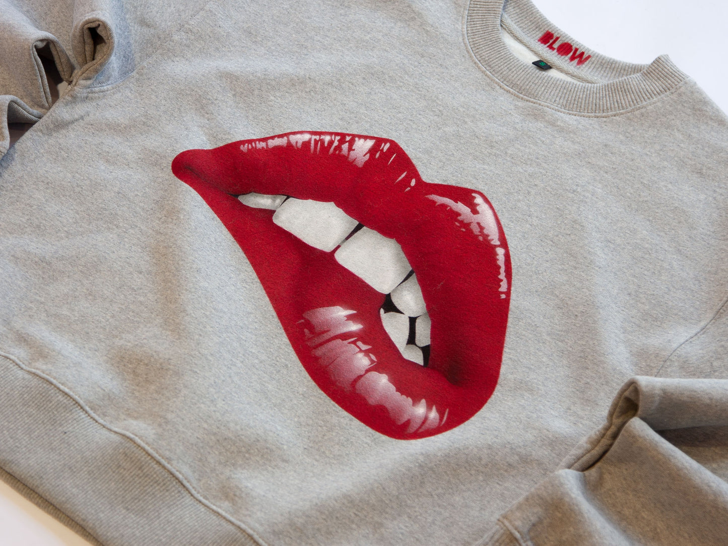FLIRT - Women's dropped shoulder sweatshirt