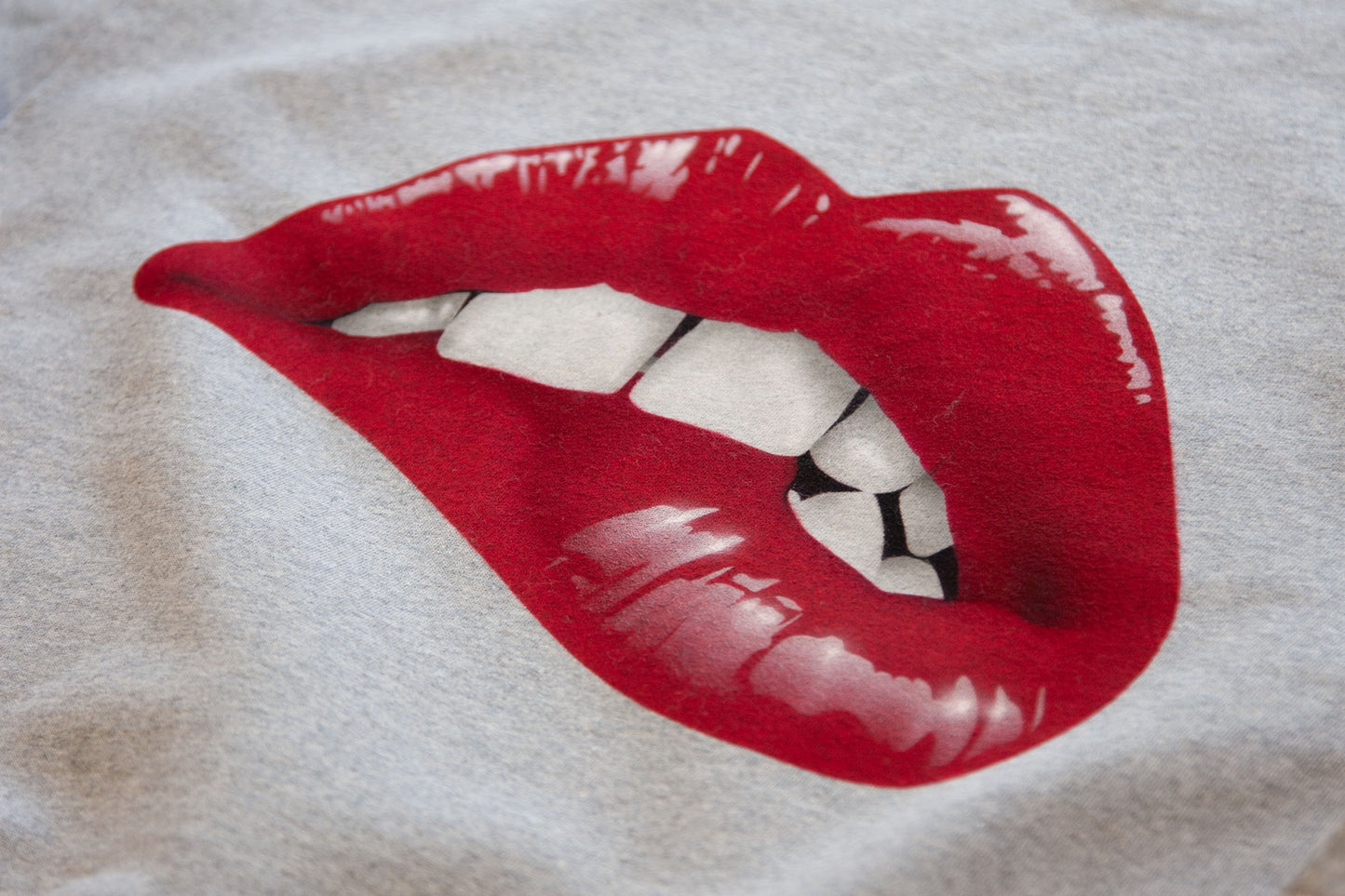FLIRT - Women's dropped shoulder sweatshirt