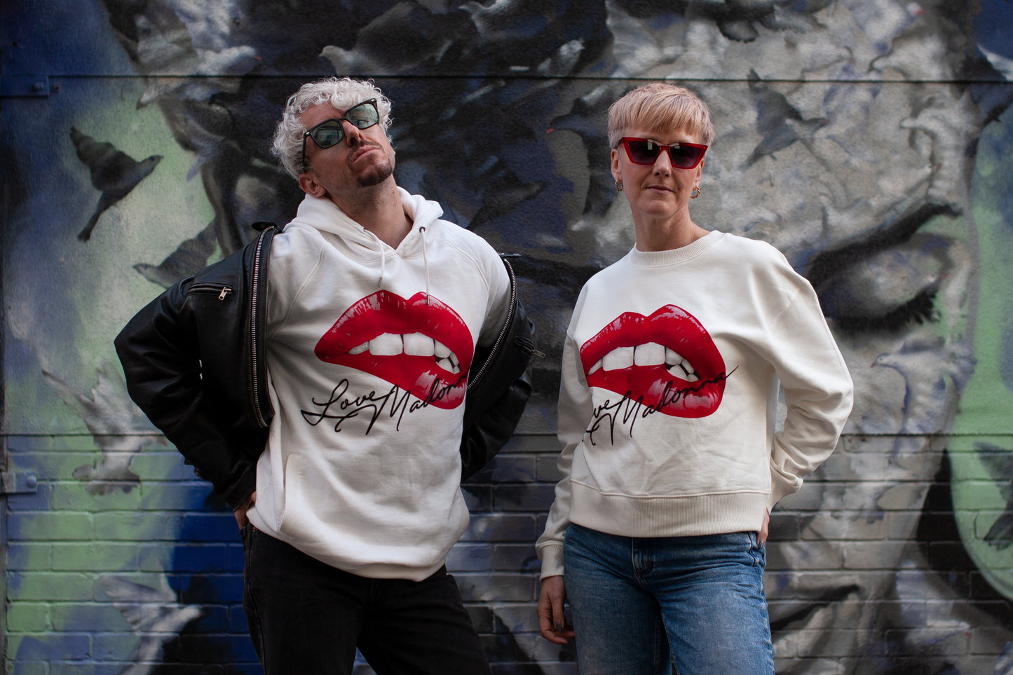 LOVE MADONNA - Classic heavy unisex raglan pullover hoodie with side pockets